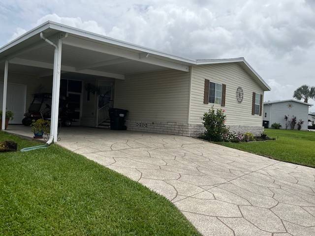 1224 Las Brisas a Winter Haven, FL Mobile or Manufactured Home for Sale